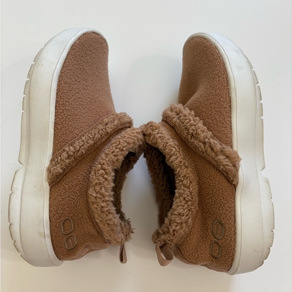 Oofos Oocoozie Chocolate Slipper Shoes **Missing size tag** Fits like a 6 - Picture 6 of 7